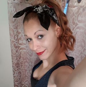 Meet your Posher, Amanda